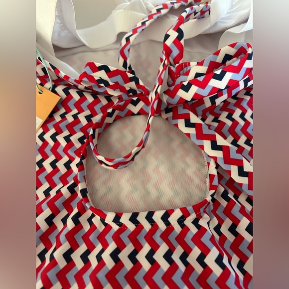 Kona Sol chevron pattern Women's Red and White & blue one piece Swimsuit size 17 - Picture 7 of 7